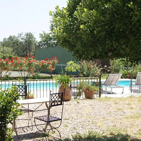 Le Bourguet 3* Sollies Pont
